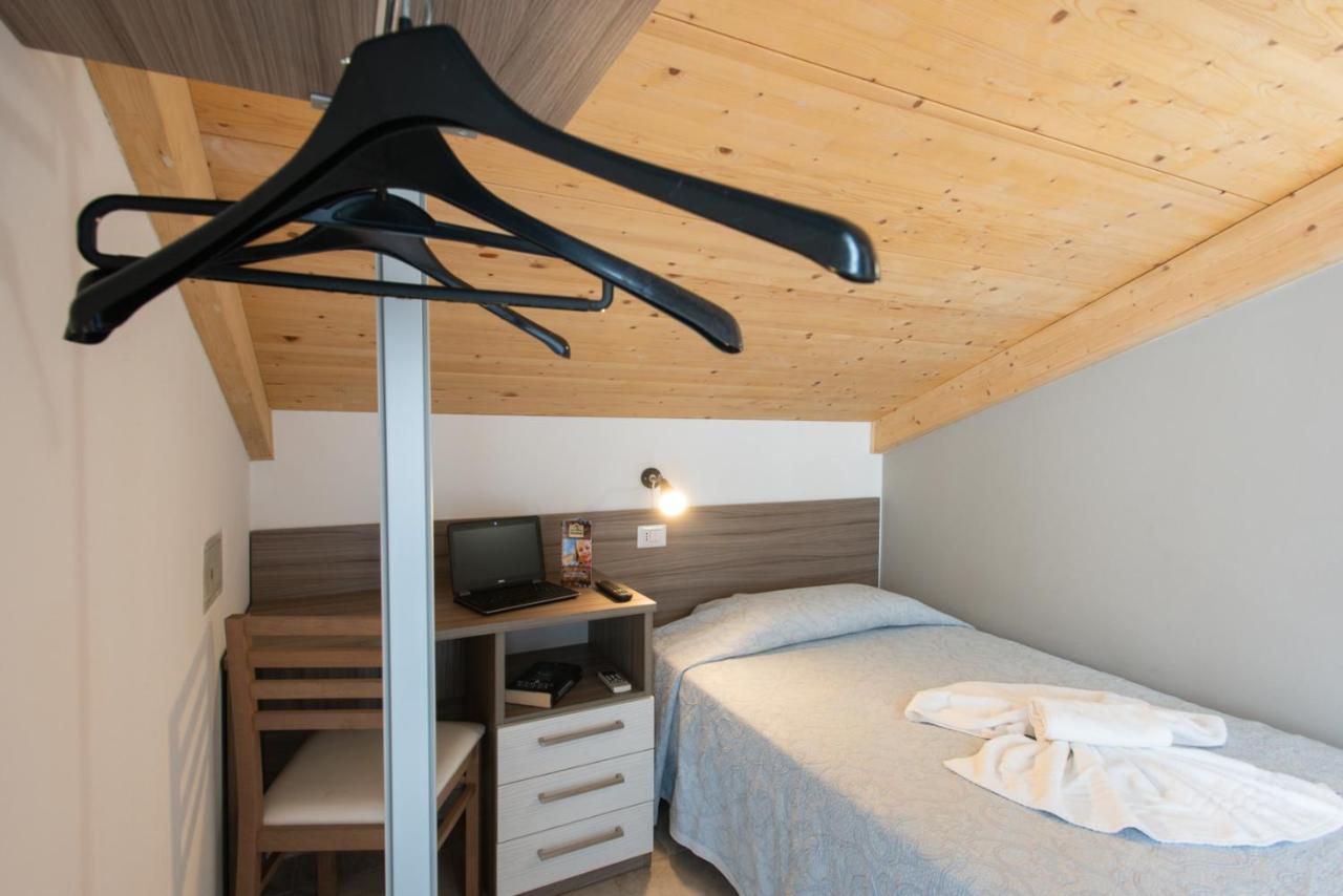 Hotel Consul - Family Hotel Riccione Extérieur photo