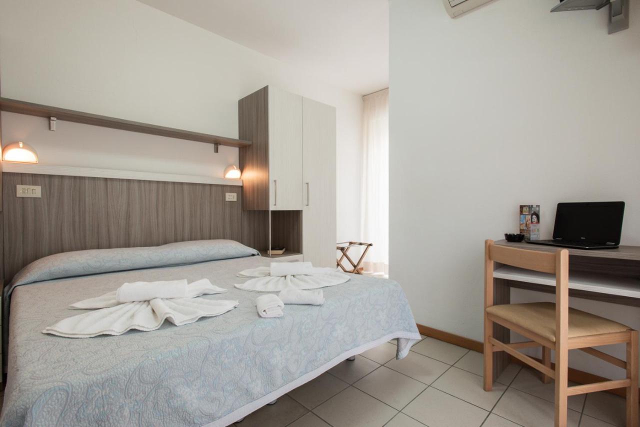 Hotel Consul - Family Hotel Riccione Extérieur photo