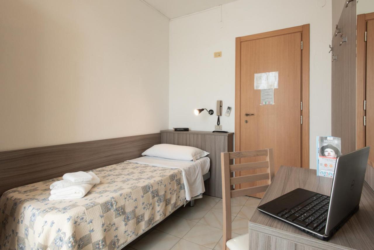 Hotel Consul - Family Hotel Riccione Extérieur photo